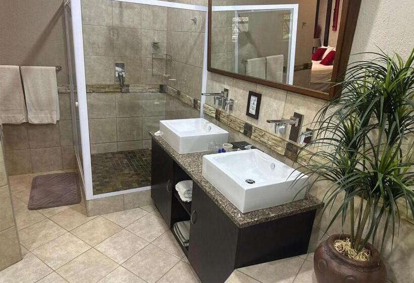 اتاق لوکس خانوادگی, Safari Bed & Breakfast