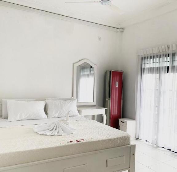 Номер Стандарт с Балконом, Changami Residence