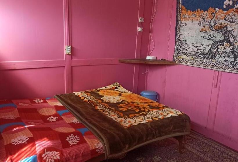 Номер Стандарт, Hb. Gulshan Palace