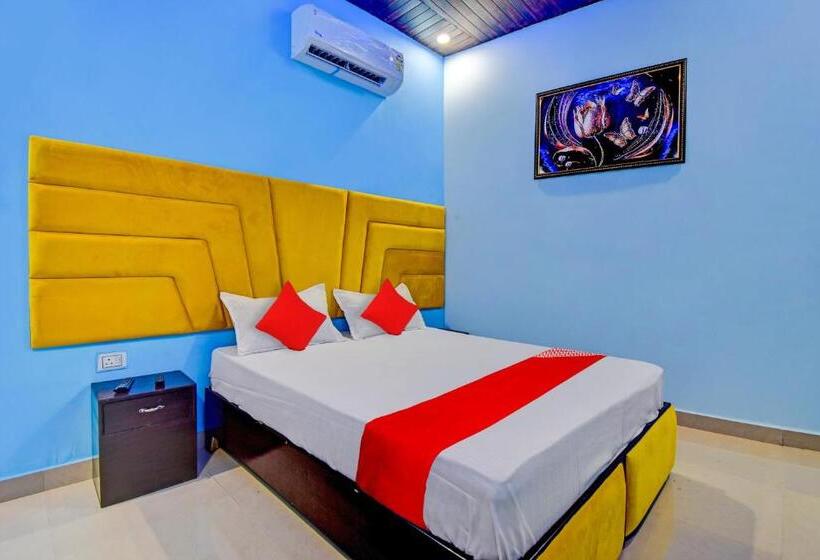 Трехместный Номер Классика, Oyo Flagship Royal Star Residency
