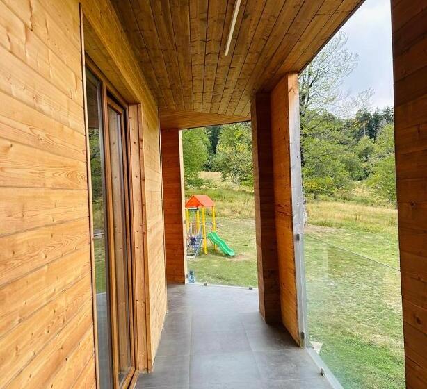 سوییت با چشم‌انداز کوه, The Valley Residence & Spa Suite 223