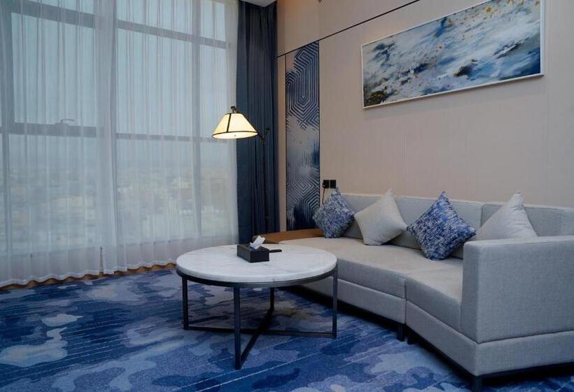 Президентский Люкс, Best Western Plus Danat Almansak