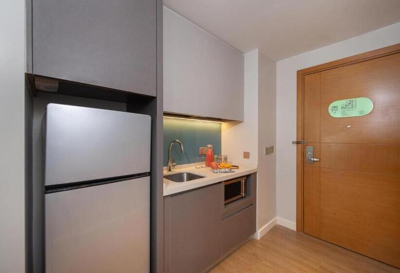 استودیوی پریمیوم, Citadines Roces Quezon City