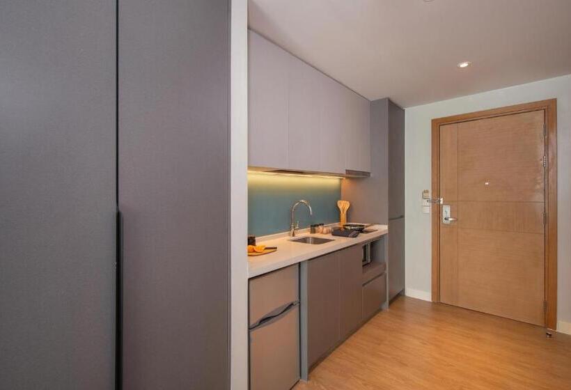 استودیوی پریمیوم, Citadines Roces Quezon City