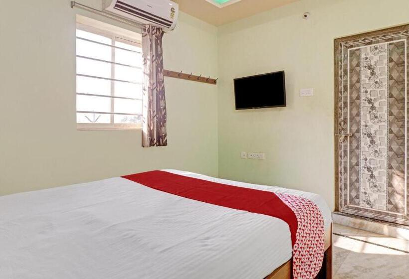Трехместный Номер Классика, Oyo Flagship Bgs Guest House