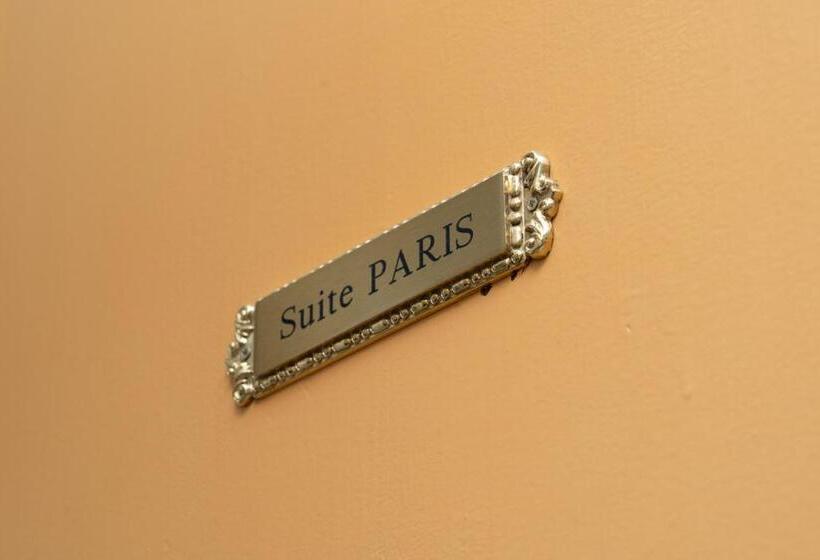 سوئیت جونیور با تراس, El Petit Palauet