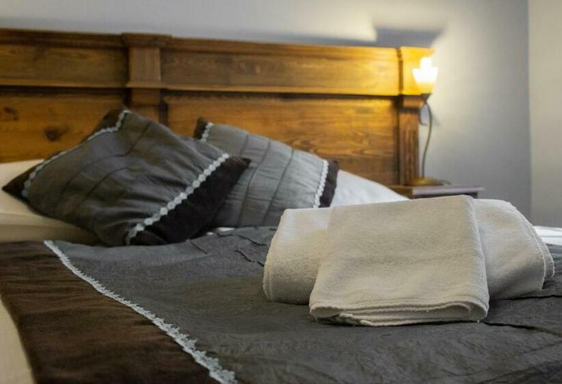 スタンダードトリプルルーム, Five Stars Bed&breakfast