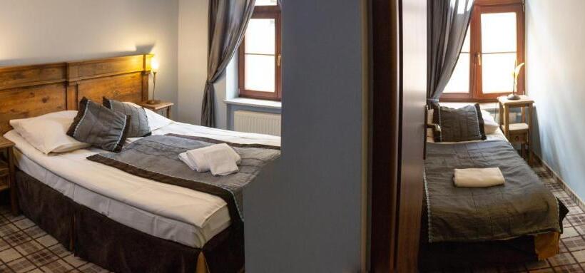 スタンダードスタジオ, Five Stars Bed&breakfast