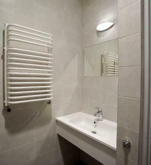 Quarto Triplo Estandar, Hostel Siennicka