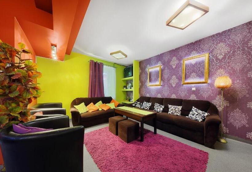 Номер Стандарт Трехместный, Moon Hostel Kraków