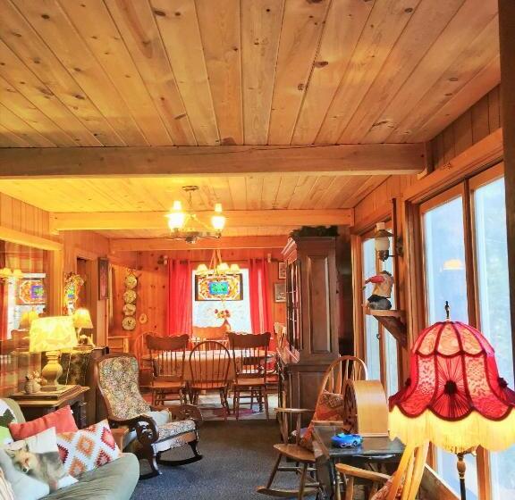 스탠다드 룸, Pine Haven Resort