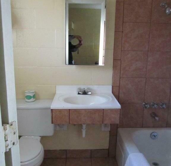 Номер Стандарт, Relax Inn   Cottage Grove