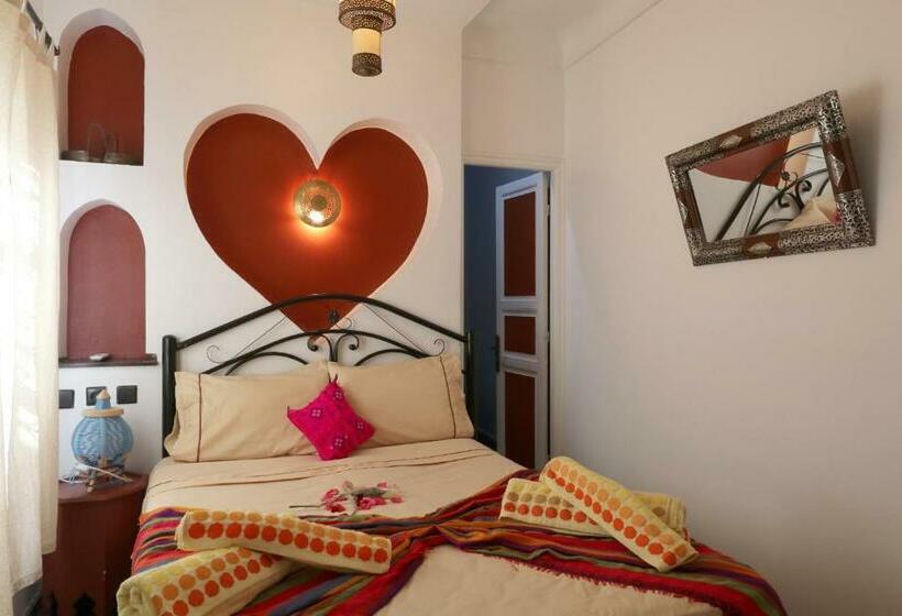 Quarto Estandar, Diamant La Ville Rouge