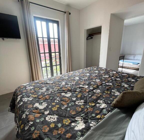 اتاق استاندارد چهار تخته, Quinta La Perla