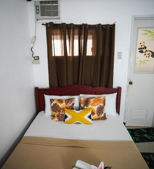 スタンダードルーム, Amparo S Tourist Inn   Coron