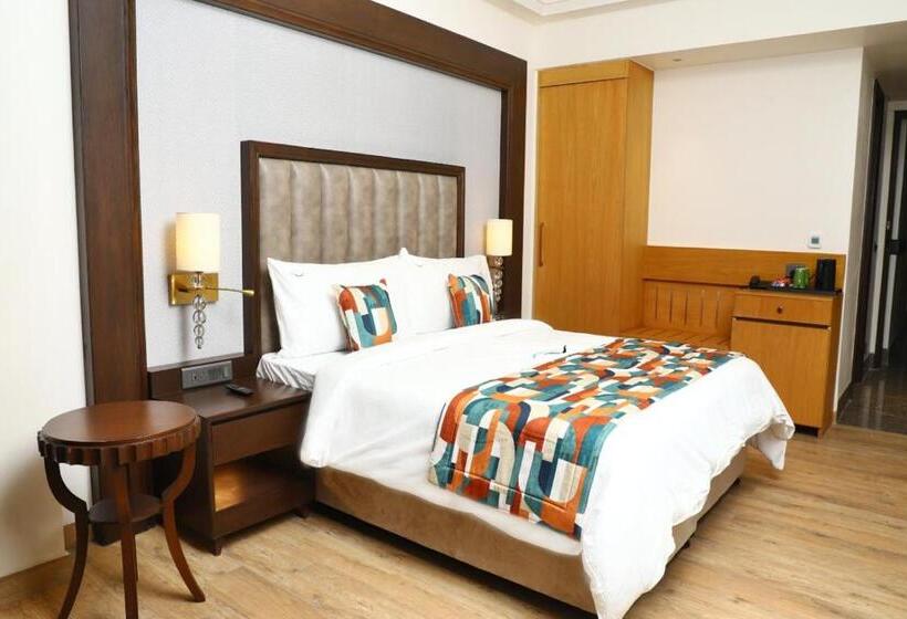 اتاق سوپریور با تخت بزرگ, Blusalzz Residence Amritsar
