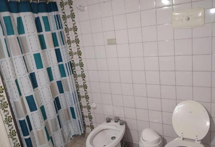 Четырехместный Номер Стандарт, Houselyon
