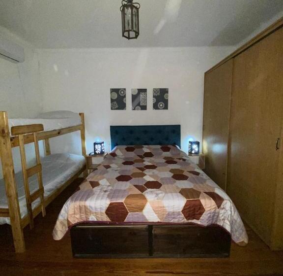 Четырехместный Номер Стандарт, Houselyon