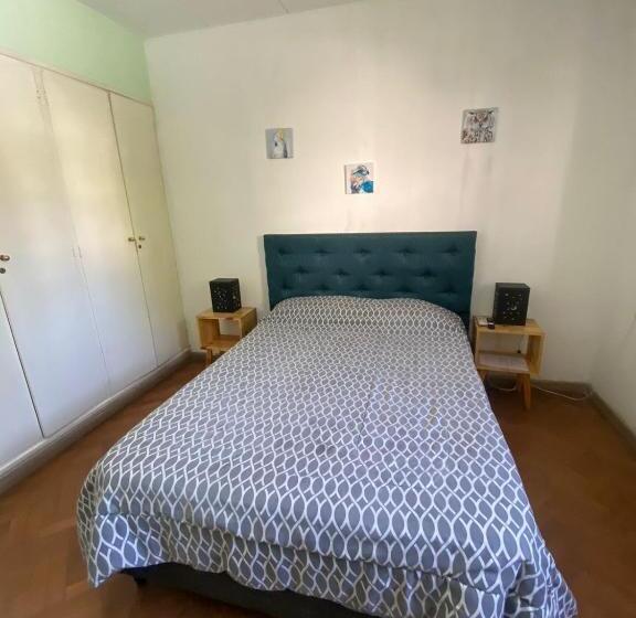 Номер Стандарт Четырехместный Совместный Санузел, Houselyon