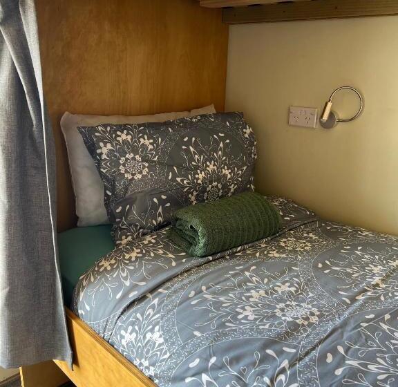 공동 객실, Adventure Wanaka Hostel