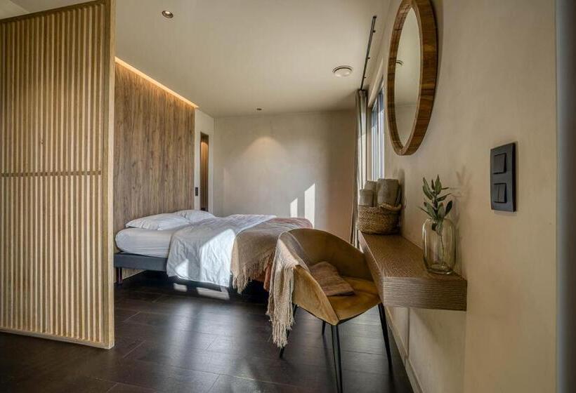 Четырехместный Номер Стандарт, Maison Gokan