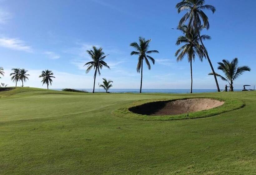 キングサイズベッドのクラブルーム, Dreams Estrella Del Mar Mazatlán Golf & Spa Resort