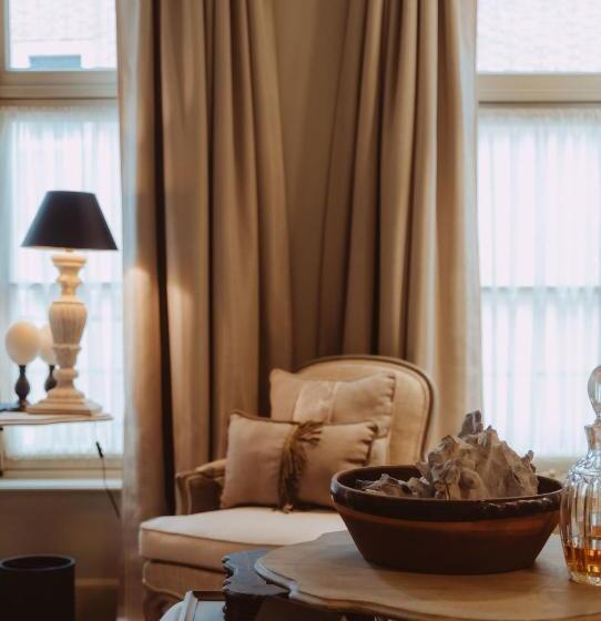 Junior Suite, Cobergher