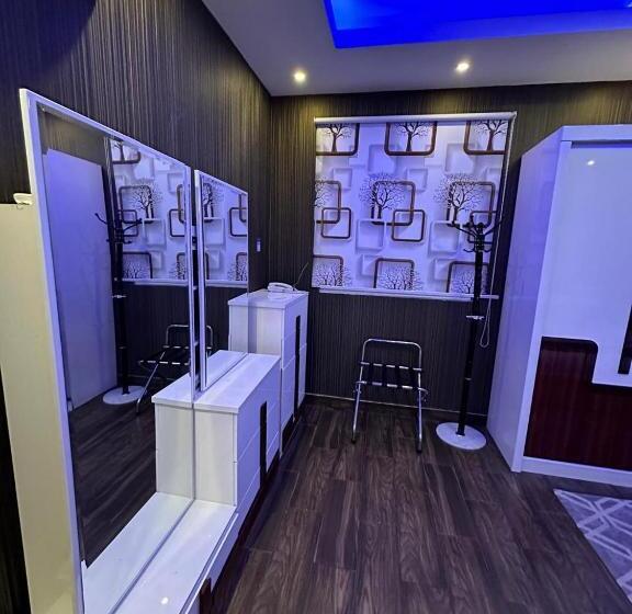 Family Suite, قصر بلجرشي