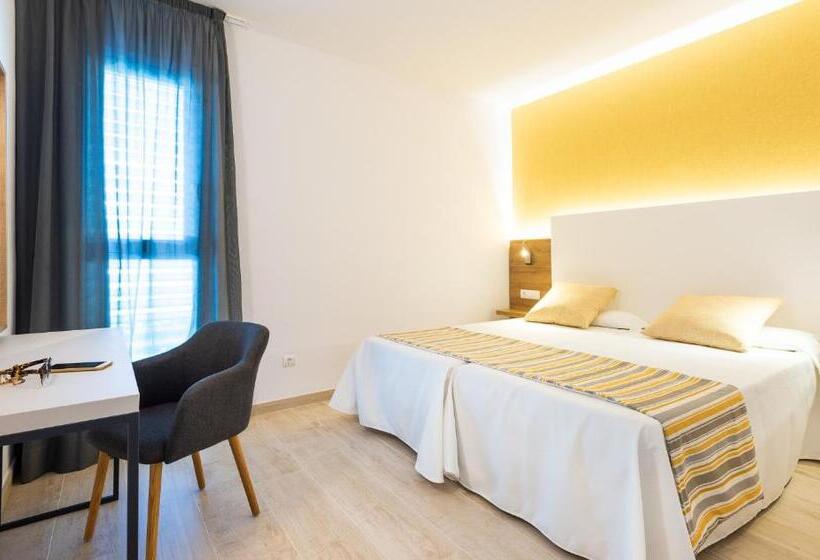 Апартаменты 2 Спальни с Балконом, Casablanca Apartments, Santa Ponsa