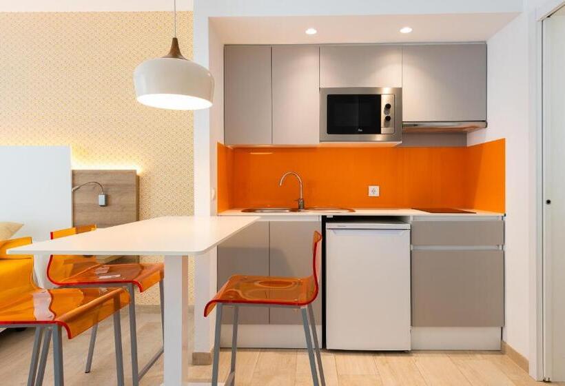Студио Стандарт с Балконом, Casablanca Apartments, Santa Ponsa