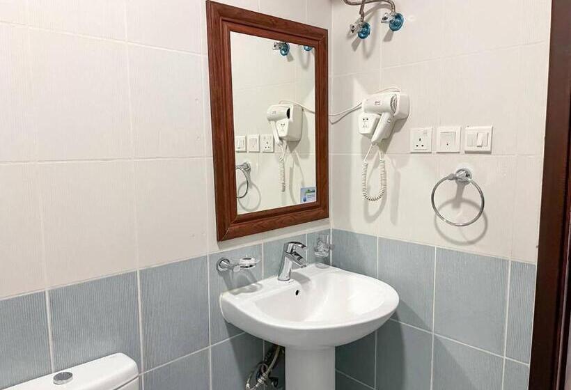 Люкс 3 Спальни, Hayatt Suites &