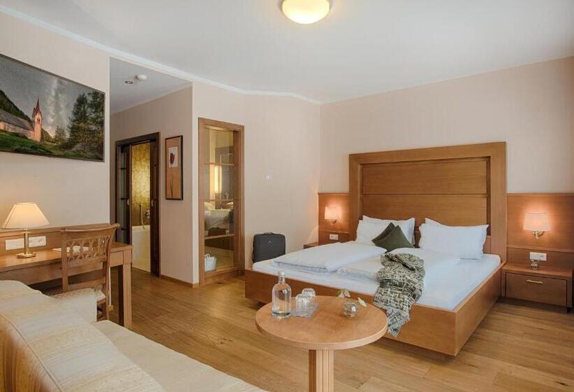 Люкс Вид на Горы, Naturhotel Molin