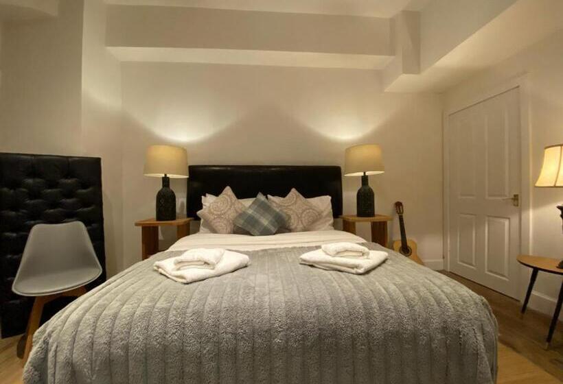 デラックススタジオ, Queen Street Boutique Suites
