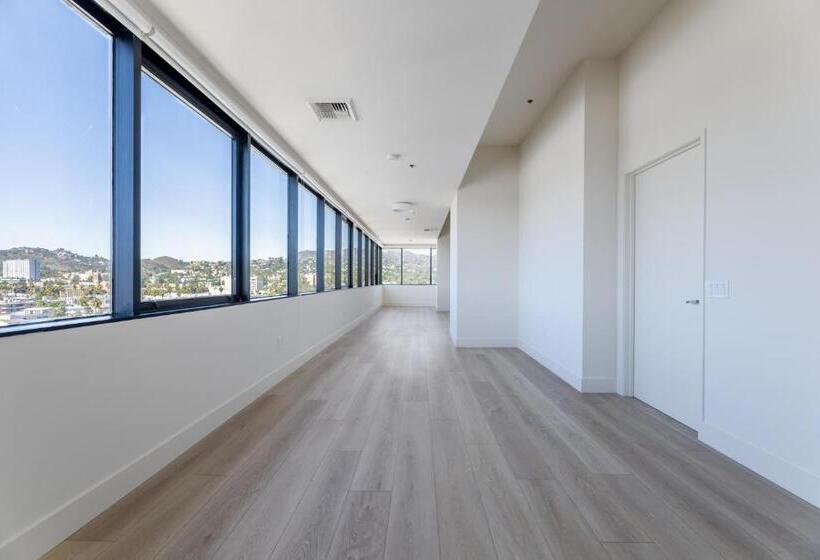Студия Стандарт, Kasa Sunset Los Angeles