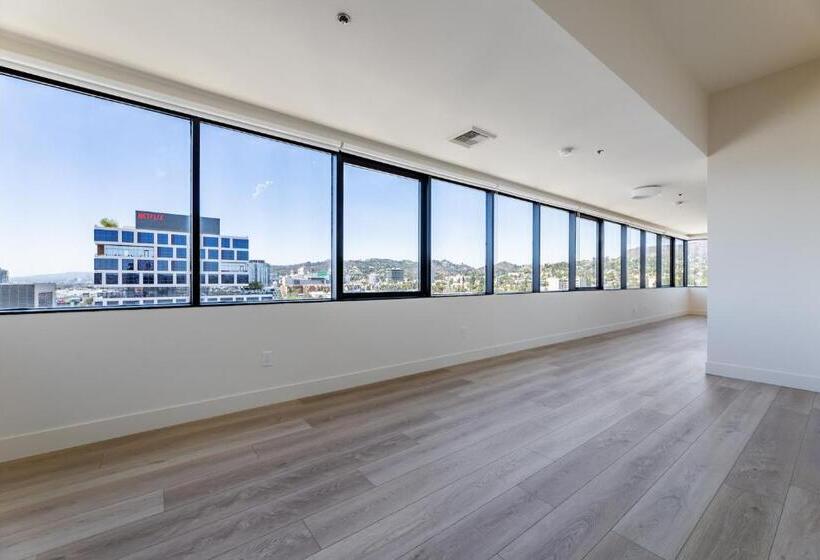 Студия Стандарт, Kasa Sunset Los Angeles