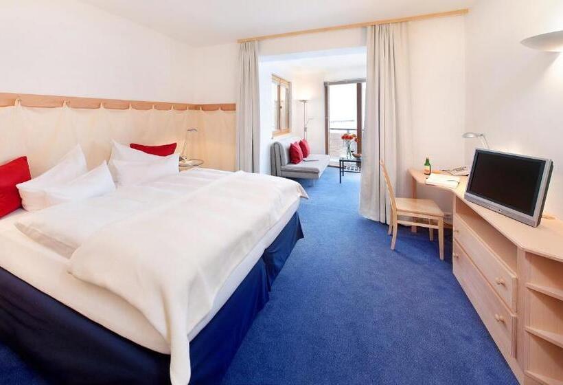 Люкс с Балконом, Appartementhotel Am Weissensee