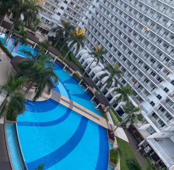 Quarto Familiar, Shell Residences   Tower D8