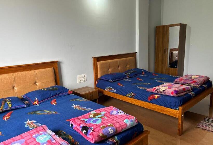 Четырехместный Номер Стандарт, Sri Swarna Darvi Lodge Horanadu