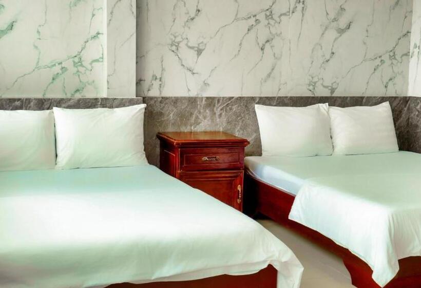 Economy Triple Room, Hồng ánh Hotel Night Market Phú Quốc