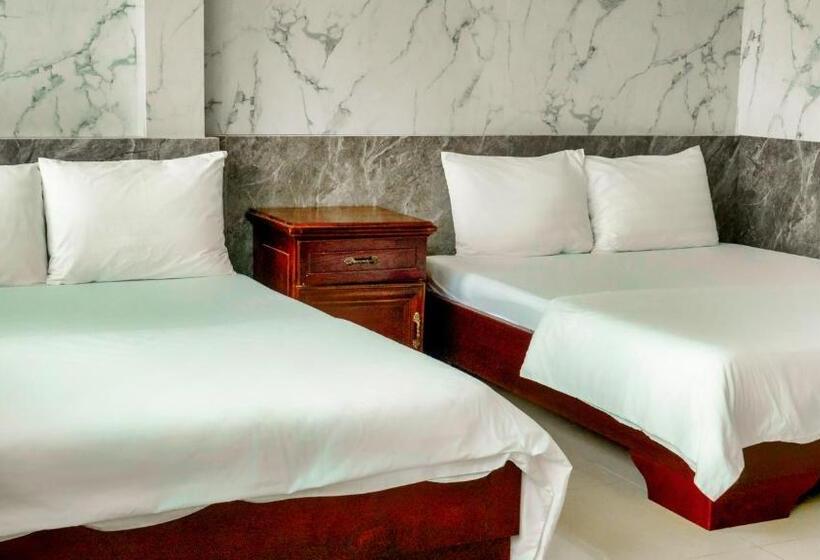 Economy Triple Room, Hồng ánh Hotel Night Market Phú Quốc