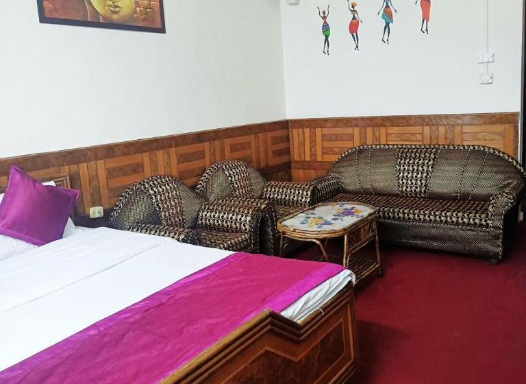 Номер Deluxe, Grg Tribhuwan Ranikhet