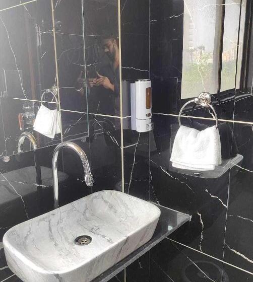اتاق استاندارد, Oyo Hotel Ibis Rooms