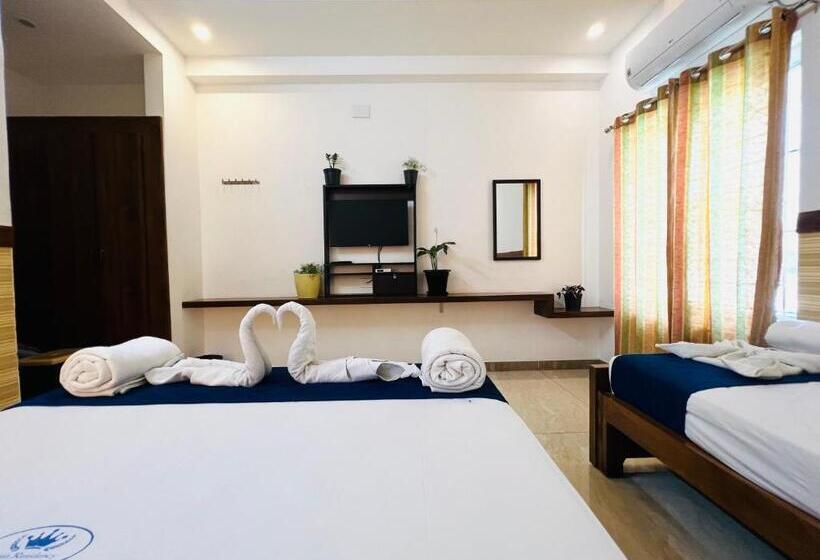Трехместный Номер Deluxe, Raja Residency