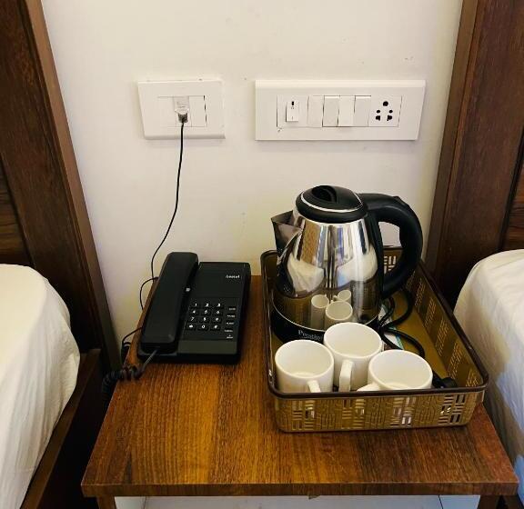 家庭间, Raja Residency