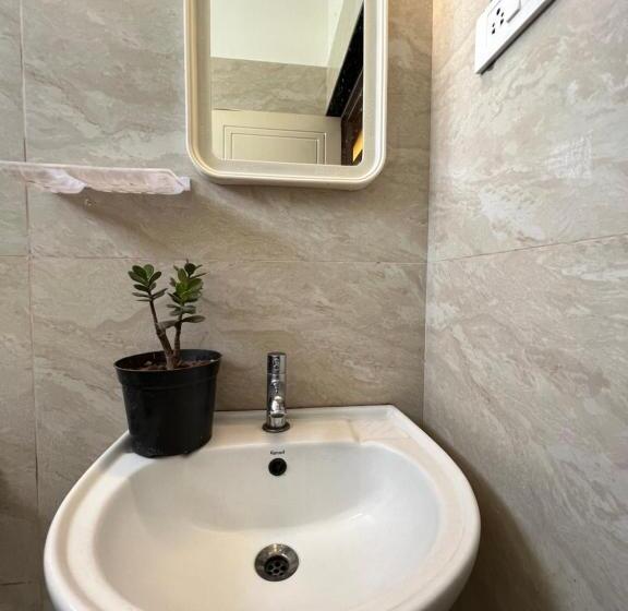 Номер Deluxe, Raja Residency