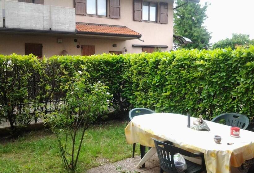 Апартаменты 2 Спальни, Villetta Rossini Appartamento Da Condividere Con Me Luciano Servizio Ospiti Taxi Driver Navetta No W
