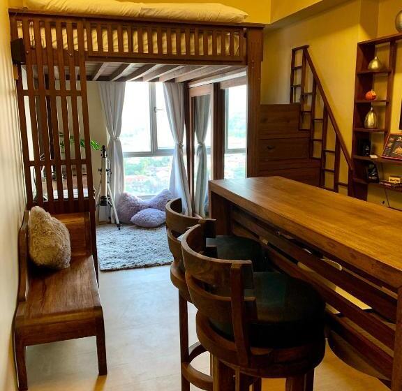 スタンダードスタジオ, Penthouse Condo Studio Unit Centrio Tower W/ Stove