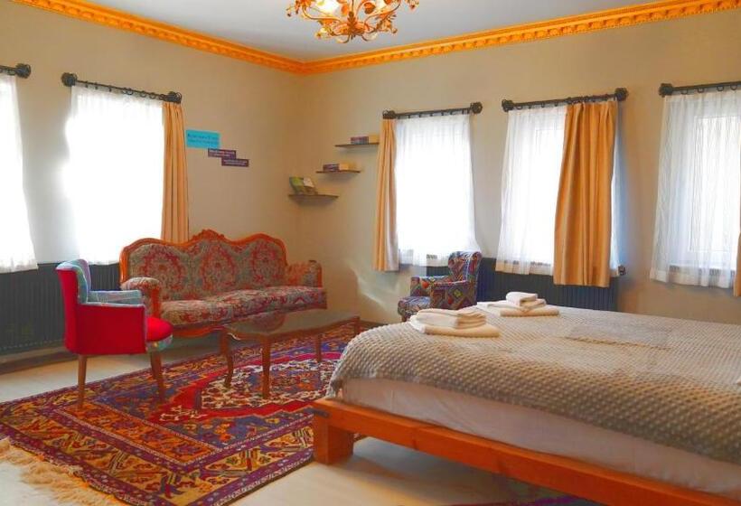 غرفة قياسية سرير كينج, Alpha Stone House