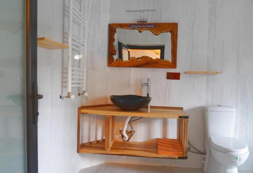 غرفة قياسية سرير كينج, Alpha Stone House