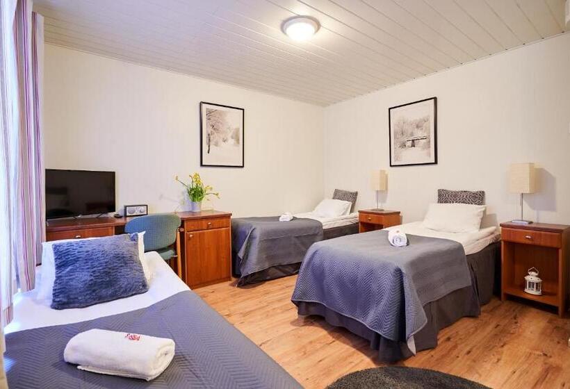 스탠다드 트리플 룸, Guest House Porvoo